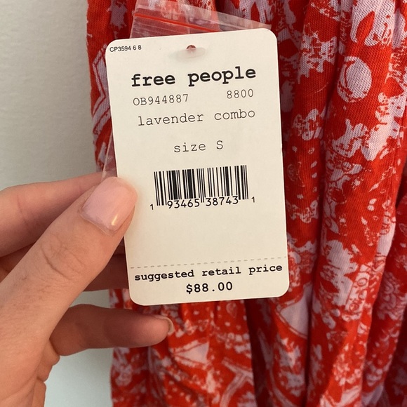 Free People Flowy Tank Top! Small NWT​ - Picture 4 of 4